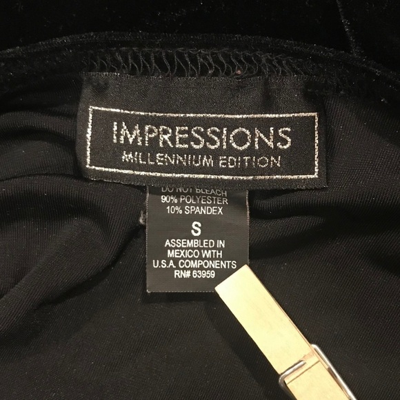 IMPRESSIONS SMALL BLACK LONG SLEEVED VELVET SHIRT With UNDERLAYER TANK - Picture 6 of 7